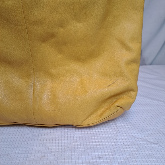 HOBO Purse - Picture 14 of 16